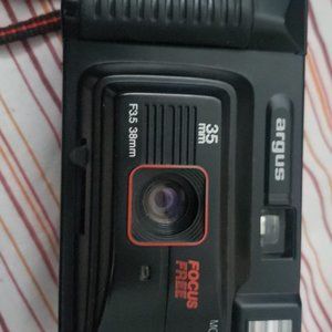 Vintage Argus C640 Focus Free 35mm Motorized Camera